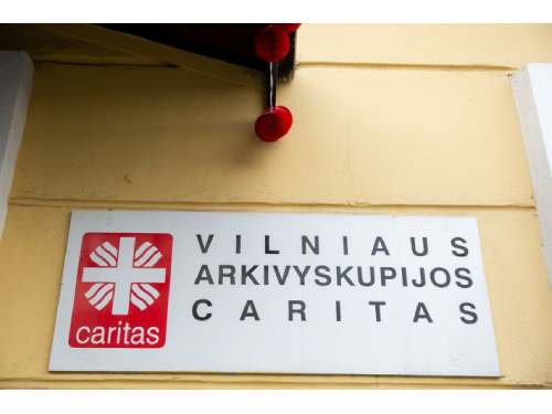 Daugiau nei 30-yje Lietuvos miestų „Caritas“ rinks paramą Ukrainai